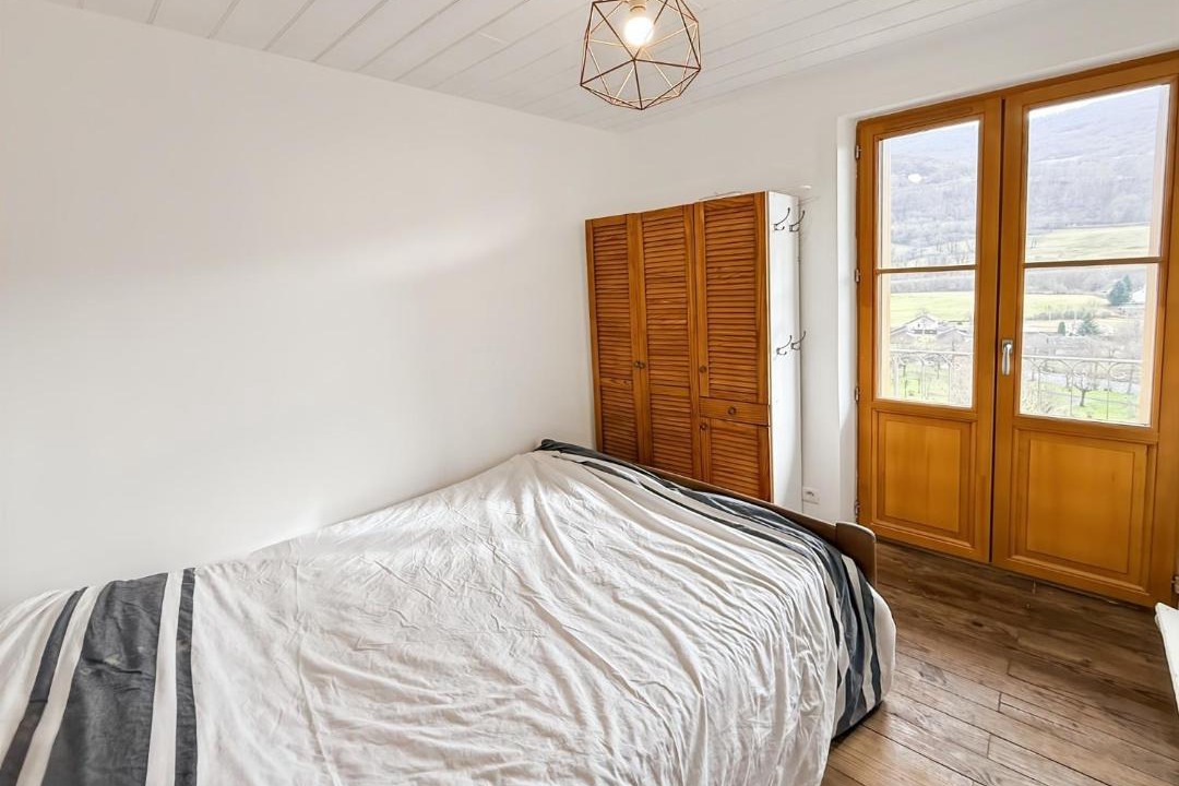Photo of Bedroom in Thiezac