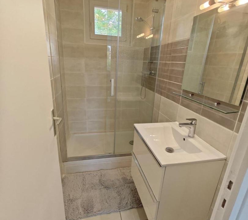 Photo of Bathroom in Bourg-les-Valence