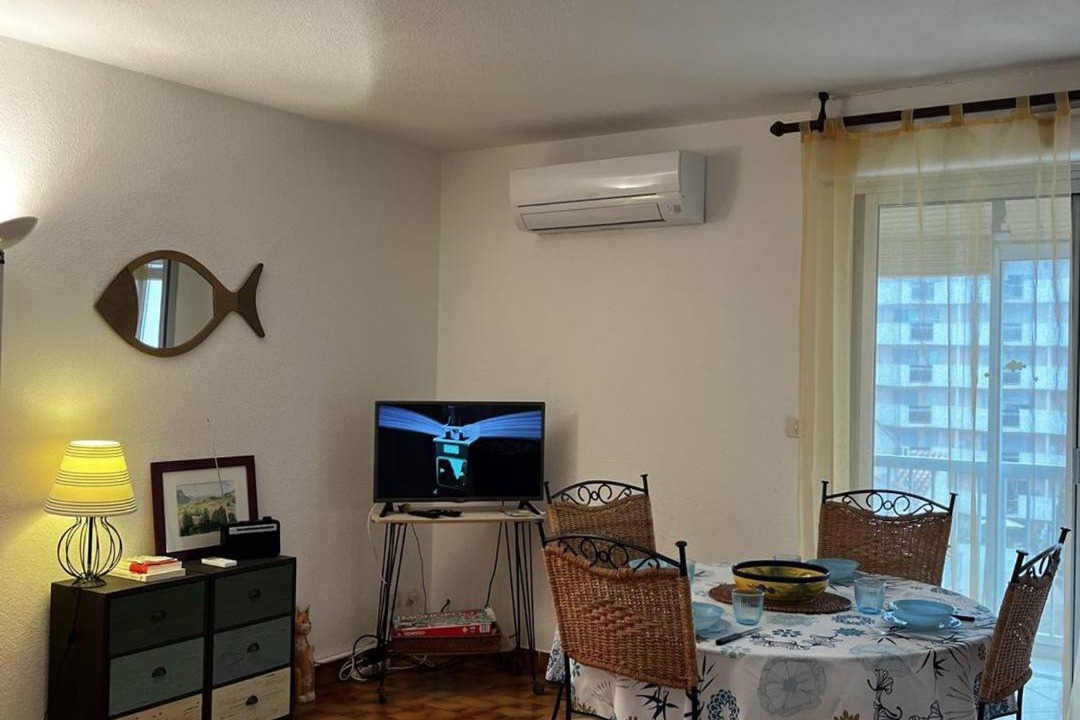 Photo of Livingroom in Le Port