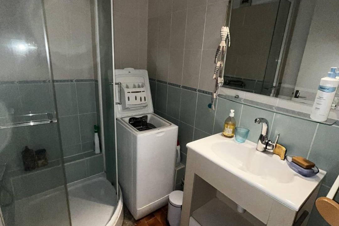 Photo of Bathroom in Le Port