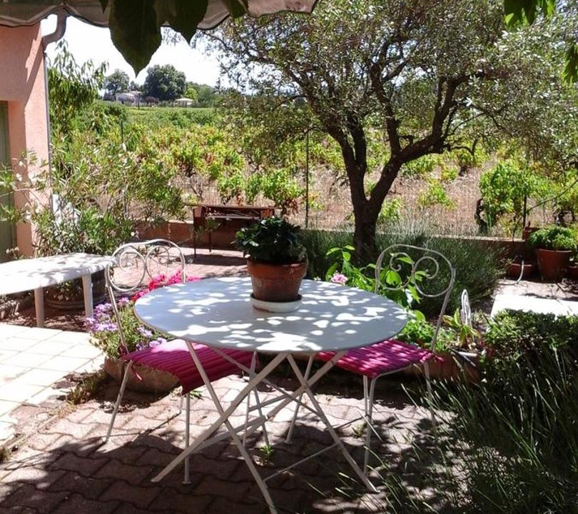 Photo of Patio Balcony in Sainte-Cecile-les-Vignes
