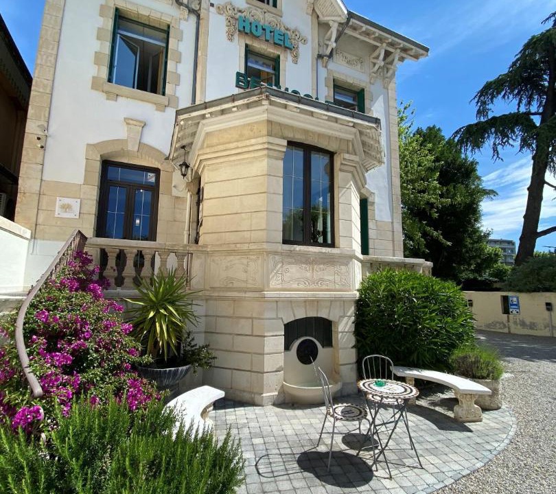 Photo of Others in Montelimar