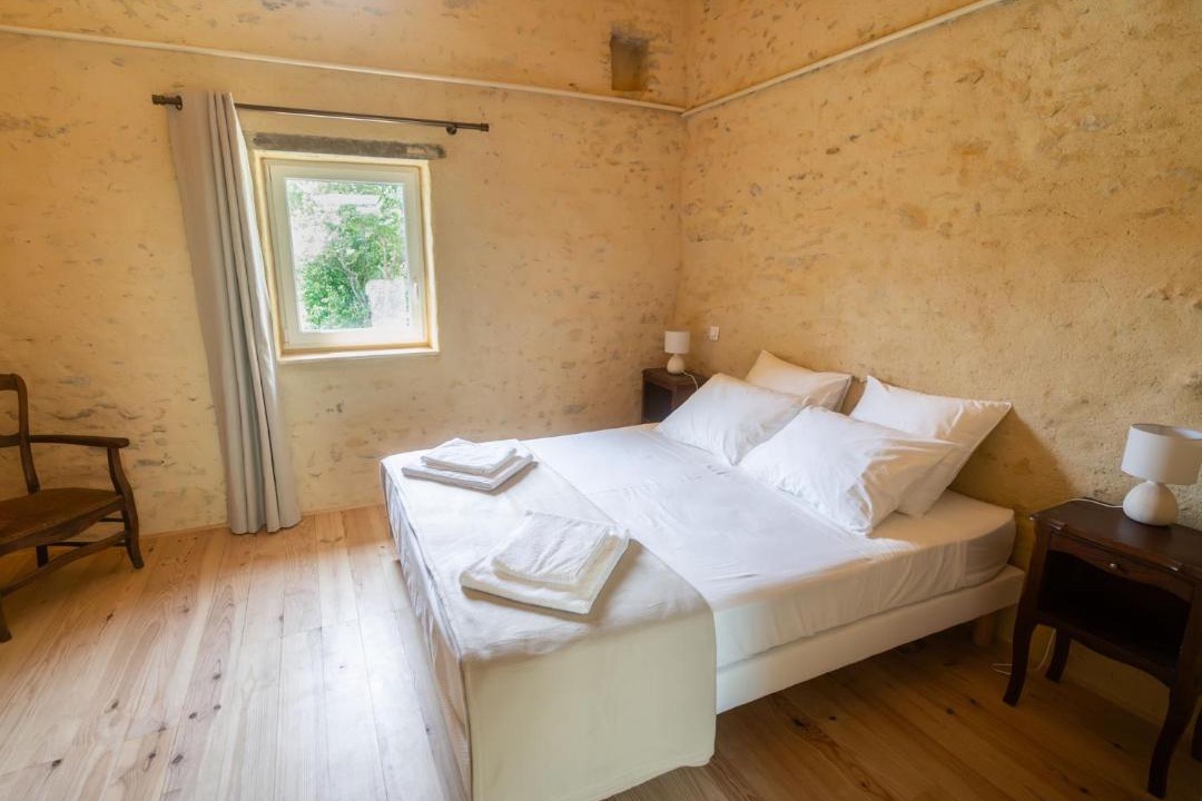 Photo of Bedroom in Saint-Martin-Lalande