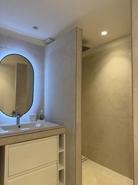 Photo of Bathroom in Beaurecueil