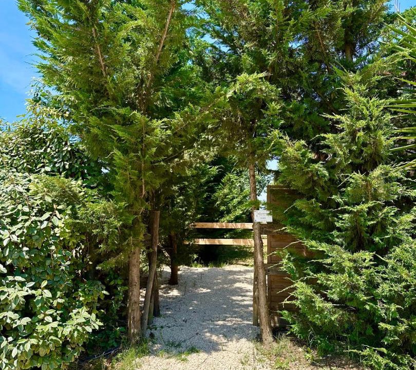 Photo of Outdoor in Saint-Laurent-d'Aigouze