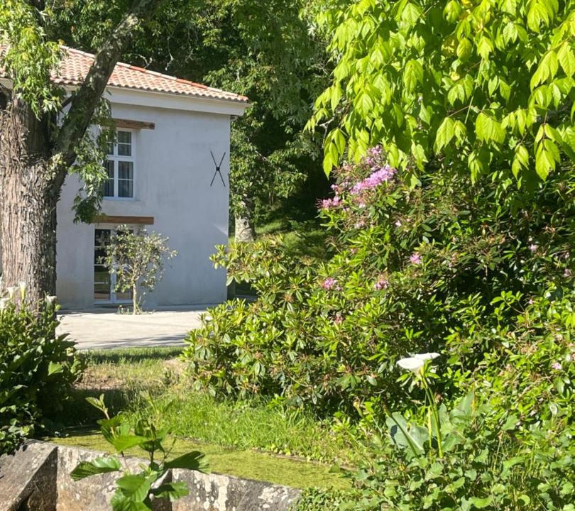 Photo of Others in Salles
