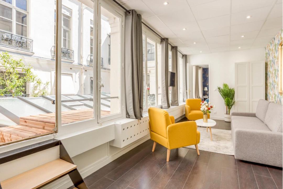 Photo of Others in 2nd Arrondissement