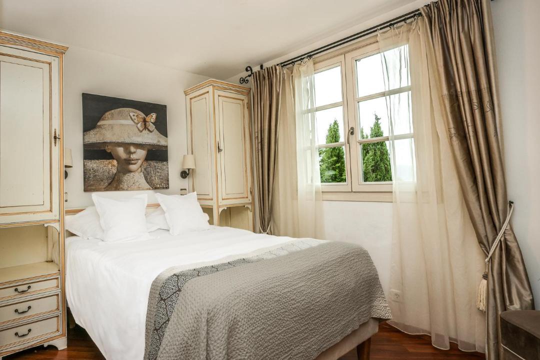 Photo of Bedroom in Eze