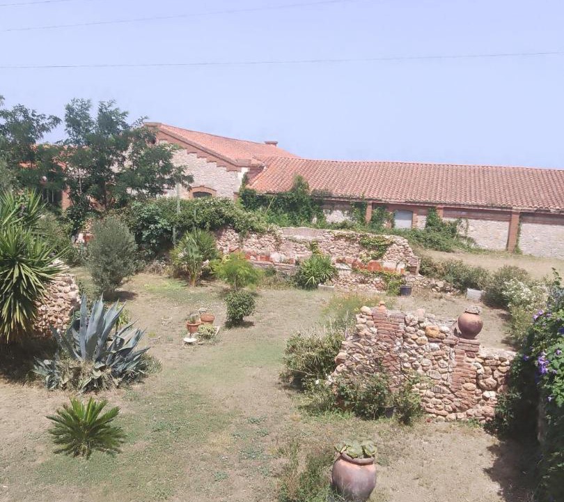 Photo of Others in Trouillas
