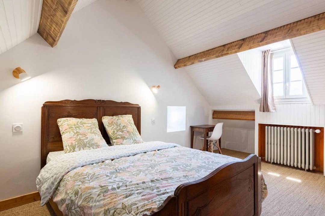 Photo of Bedroom in Avajan