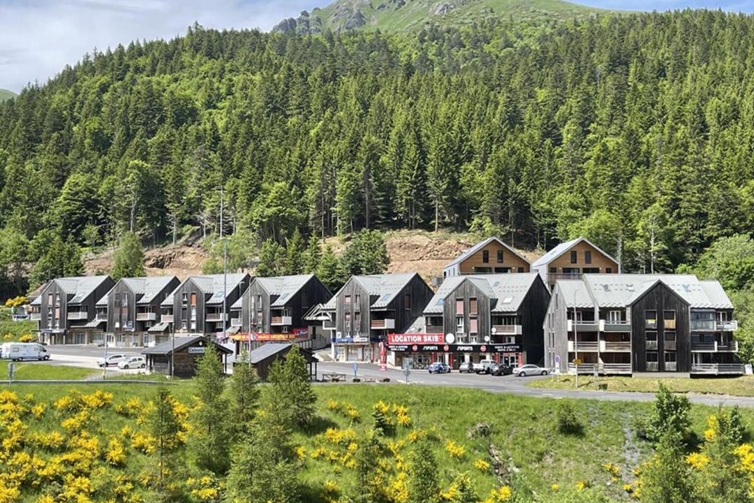 Photo of Others in Laveissiere