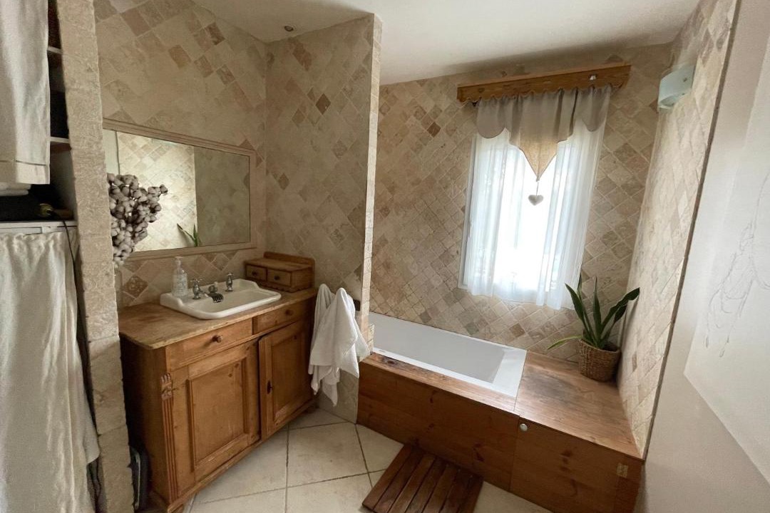 Photo of Bathroom in Laroque-des-Alberes