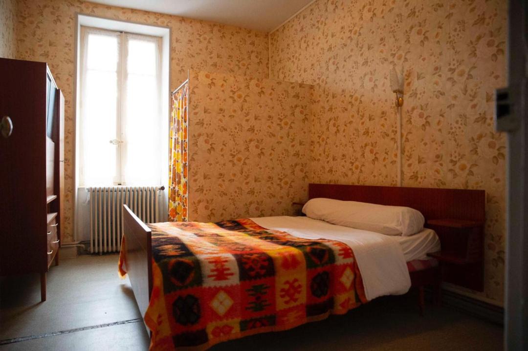 Photo of Bedroom in Salles-Curan
