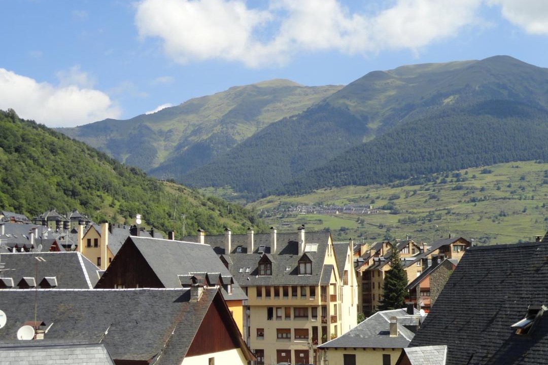 Photo of Buildings in Vielha