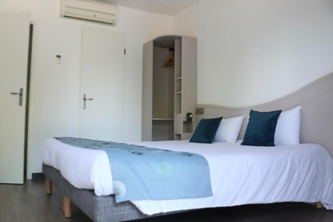 Photo of Bedroom in Villefontaine