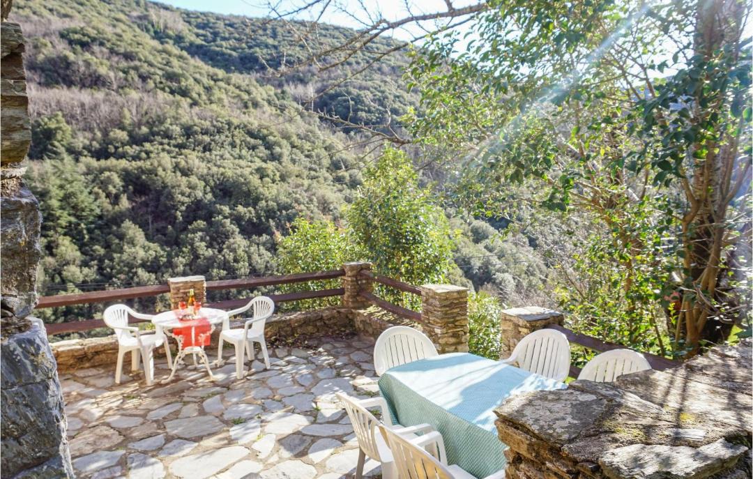 Photo of Patio Balcony in Olargues
