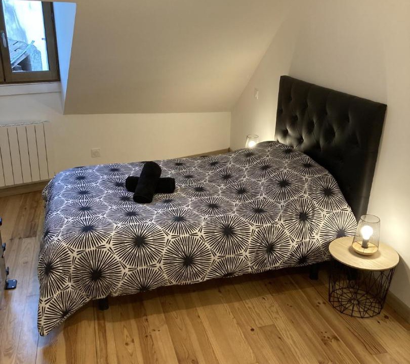 Photo of Bedroom in Espalion