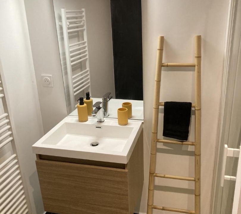 Photo of Bathroom in Espalion