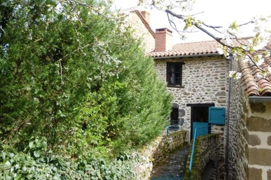 Photo of Others in Villeneuve-dʼAllier