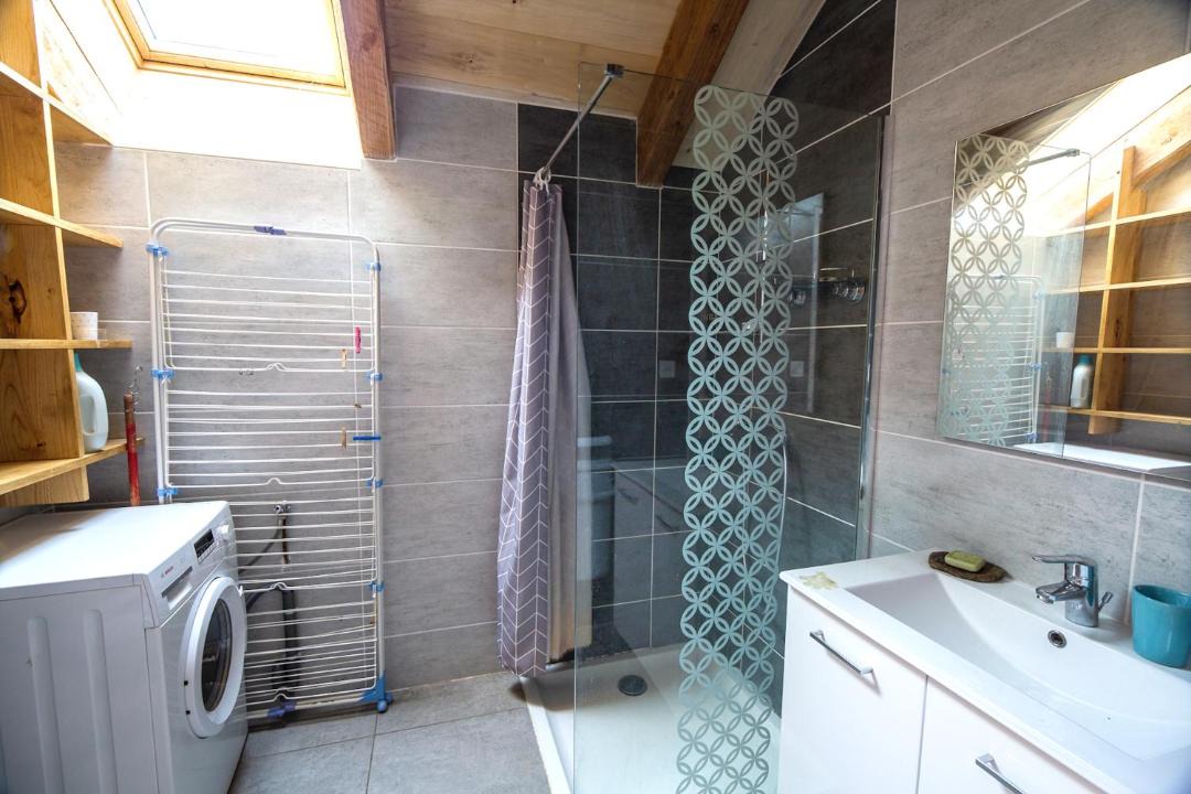 Photo of Bathroom in Saint-Come-d'Olt