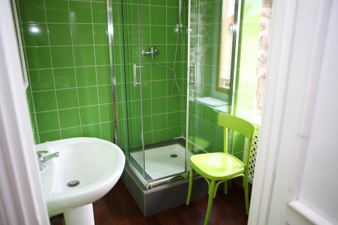 Photo of Bathroom in Le Caylar