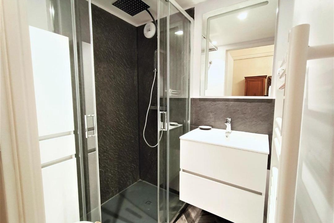 Photo of Bathroom in Aix-les-Bains City Center