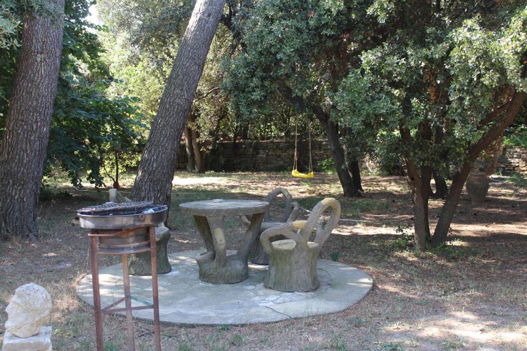 Photo of Others in Beaucaire