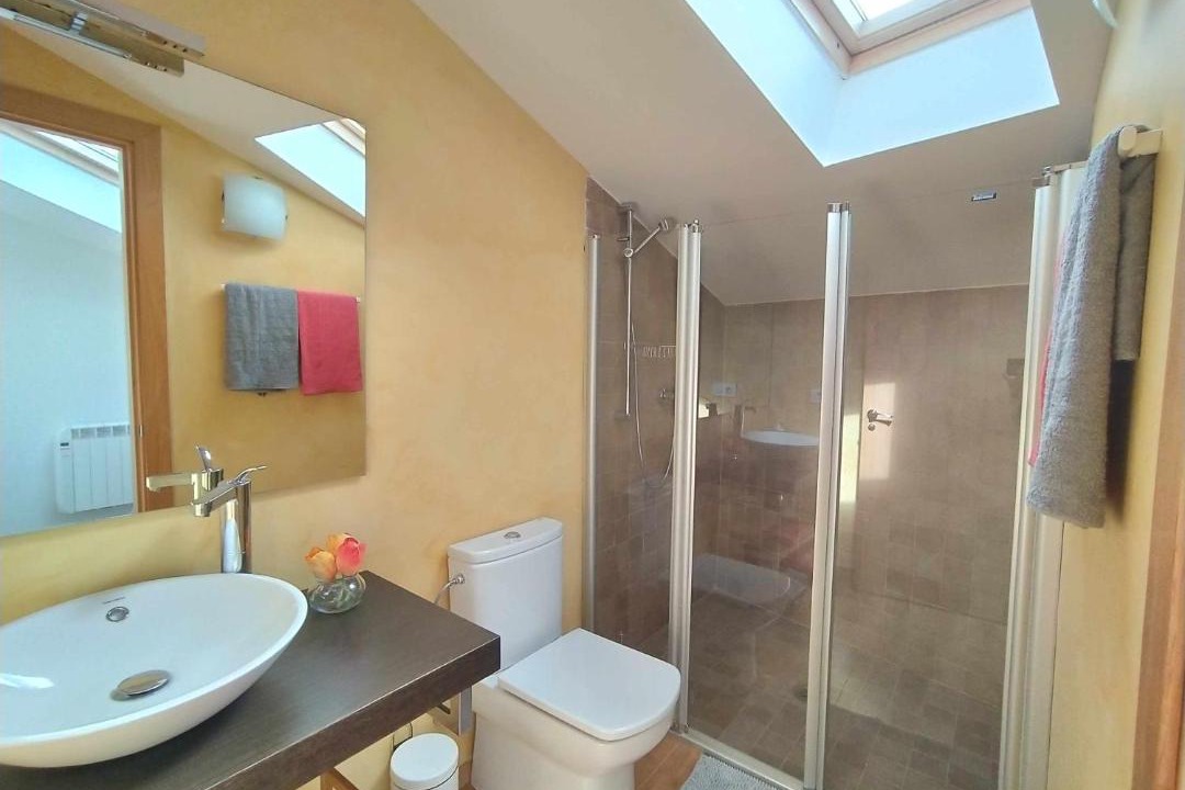 Photo of Bathroom in Belltall