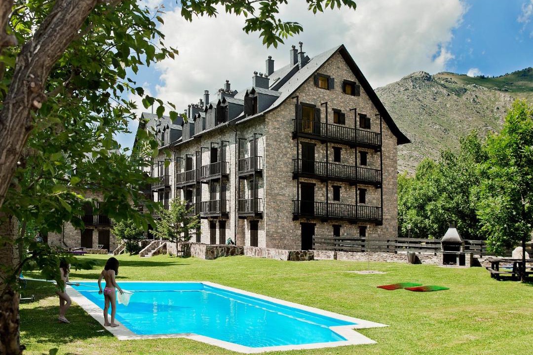 Photo of Others in Taull