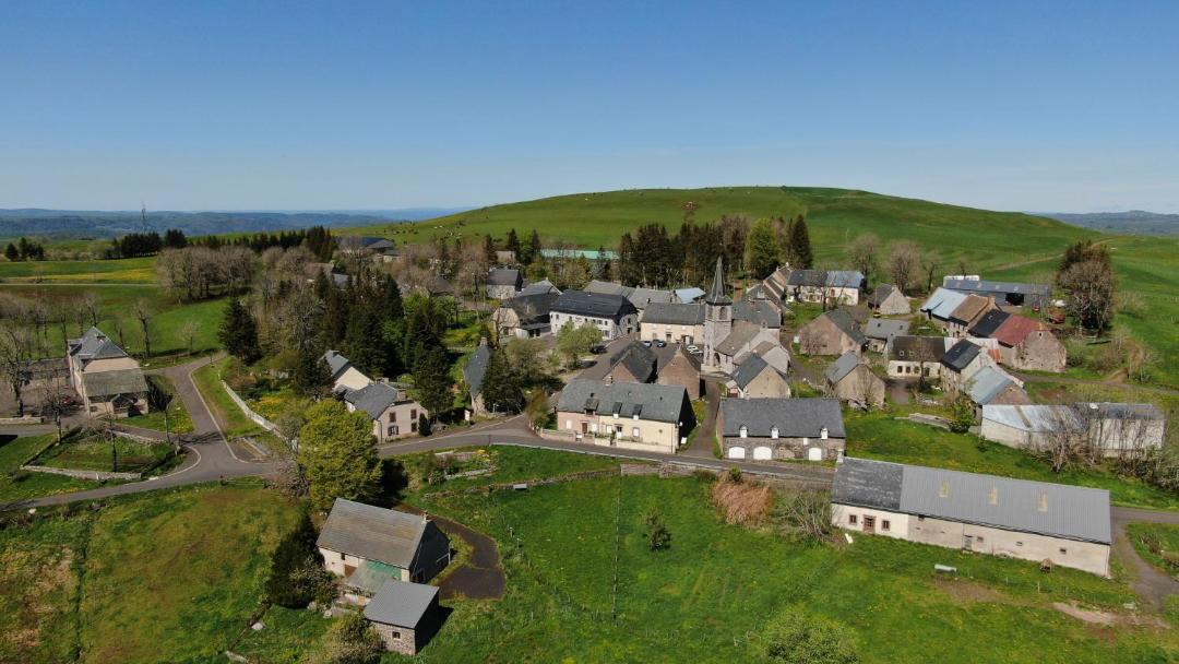 Photo of Buildings in Montgreleix