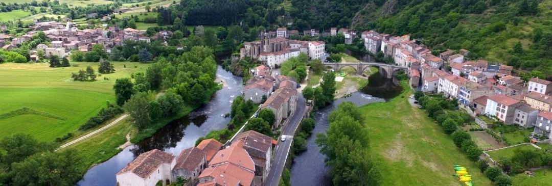 Photo of Buildings in Lavoute-Chilhac