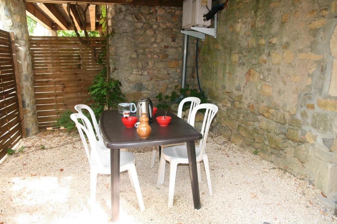 Photo of Patio Balcony in Saint-Alban-sous-Sampzon
