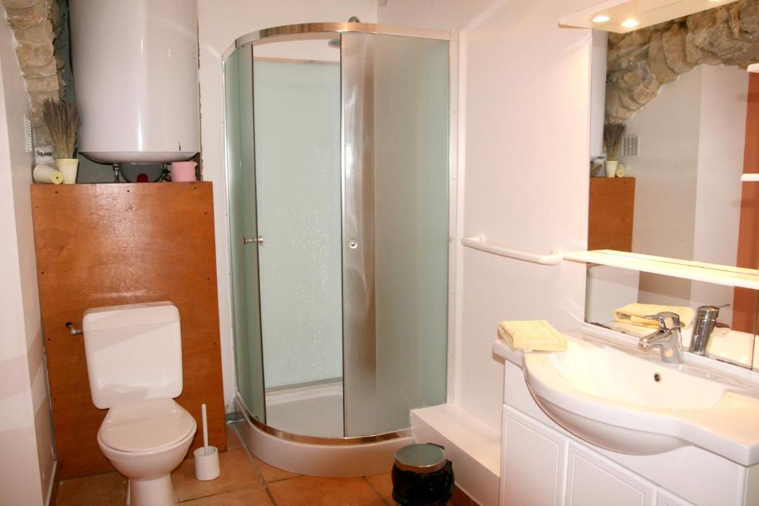 Photo of Bathroom in Saint-Alban-sous-Sampzon