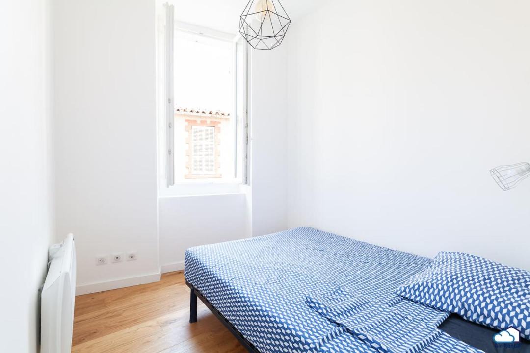 Photo of Bedroom in Saint-Lambert