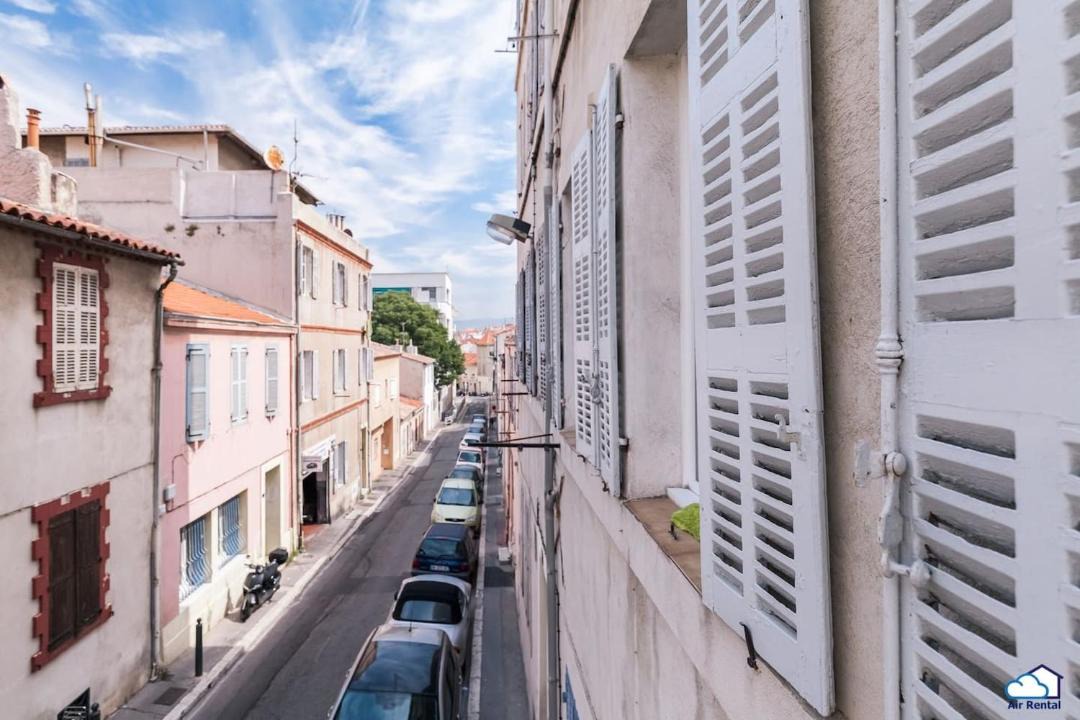 Photo of Buildings in Saint-Lambert
