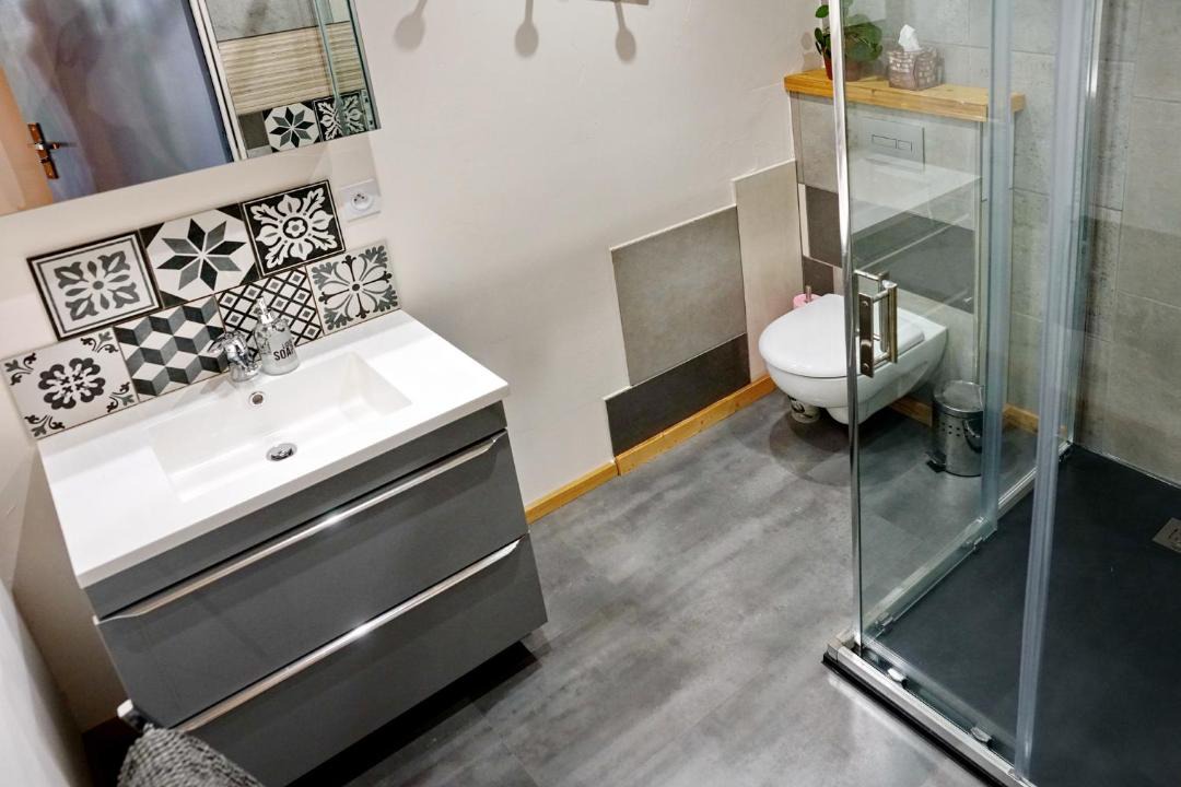 Photo of Bathroom in Jarrier
