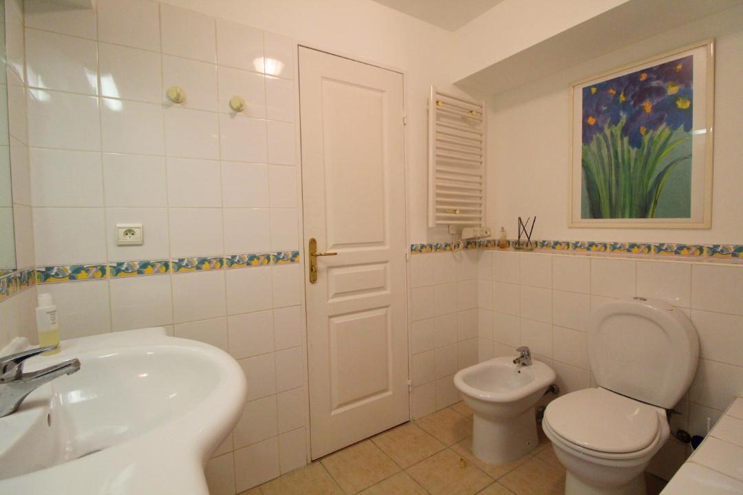 Photo of Bathroom in Beausoleil
