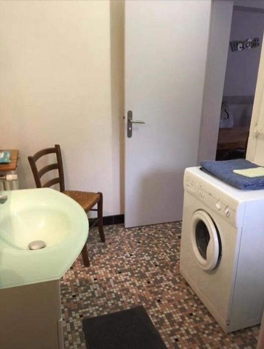 Photo of Bathroom in Cauterets