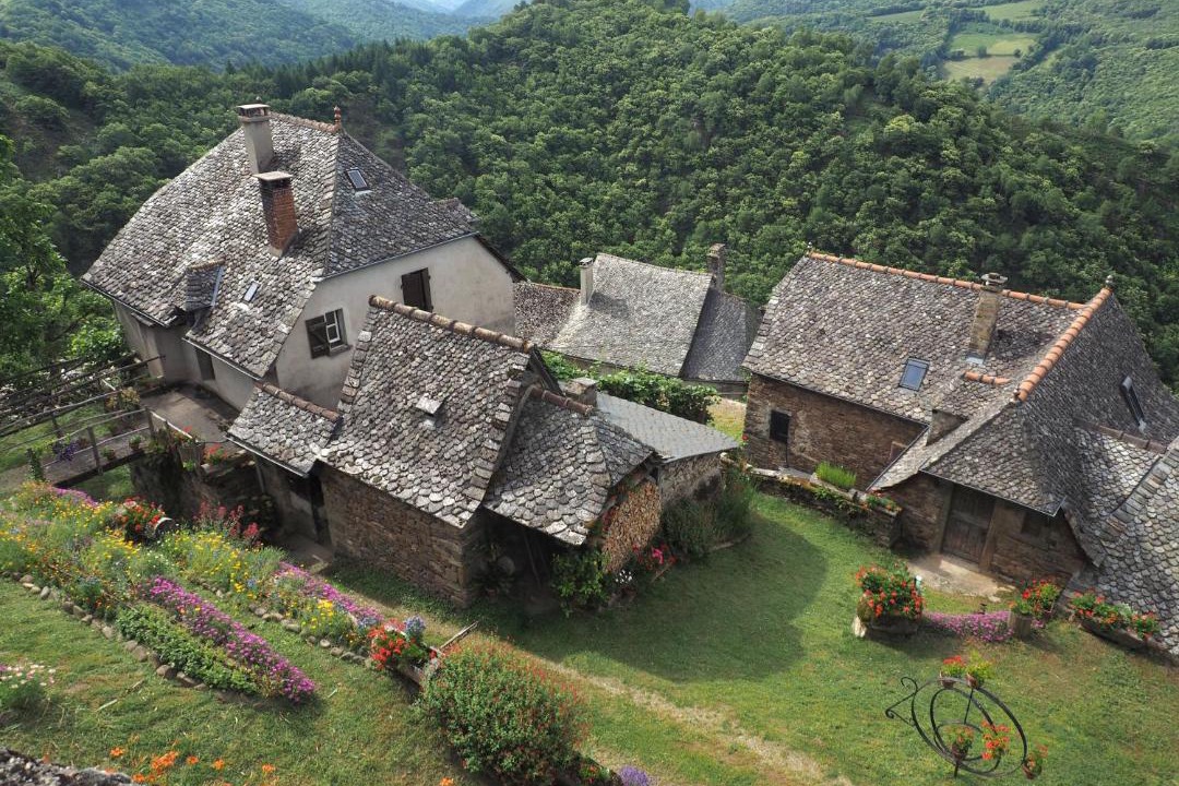 Photo of Buildings in Maurs