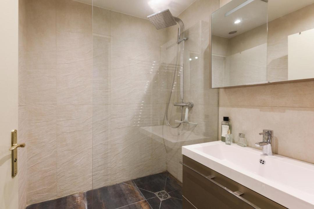 Photo of Bathroom in Vivienne