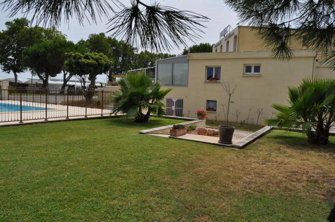 Photo of Others in Lunel