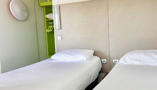 Standard Room, 2 Twin Beds