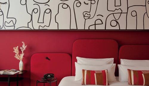 Premium Room, 1 Queen Bed