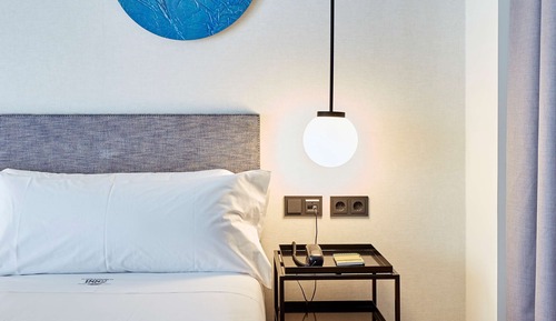 Premium Room (Deluxe)