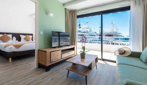 Family Apartment, Balcony, Sea View