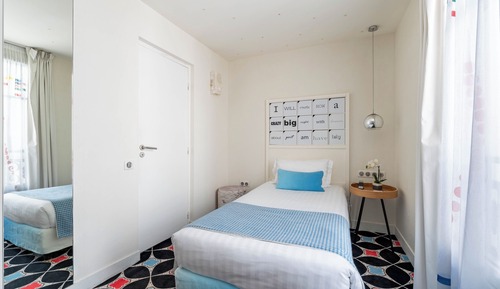 Connecting Room ( 2 Rooms)  - Complimentary soft minibar,courtesy tray, Chromecast, digital press