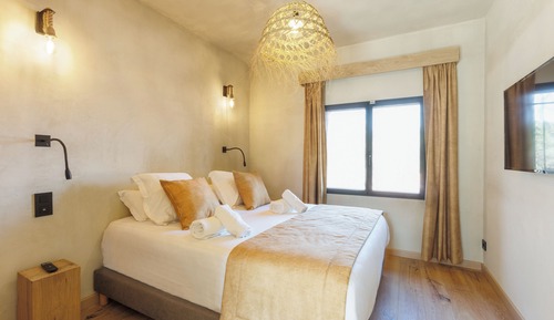 Classic Double or Twin Room, Garden View