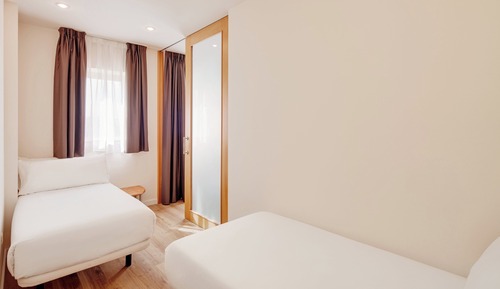 Classic Apartment (Quadruple)