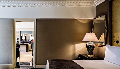 Suite Or