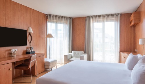 Deluxe Room, 1 King Bed, Non Smoking